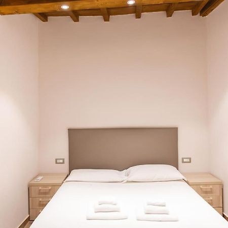 Cozy And Charmin 3Br Apartment Steps By Duomo فلورنس المظهر الخارجي الصورة