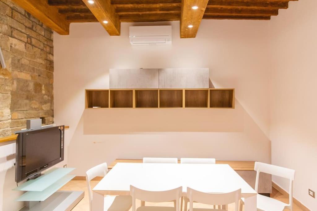 Cozy And Charmin 3Br Apartment Steps By Duomo فلورنس المظهر الخارجي الصورة