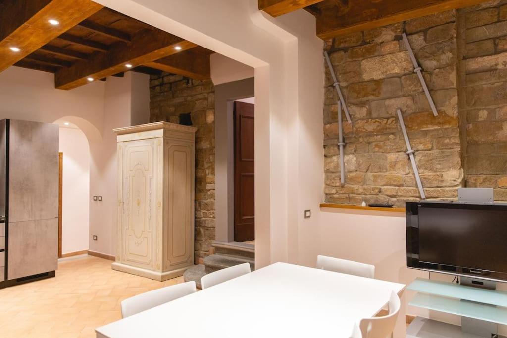 Cozy And Charmin 3Br Apartment Steps By Duomo فلورنس المظهر الخارجي الصورة